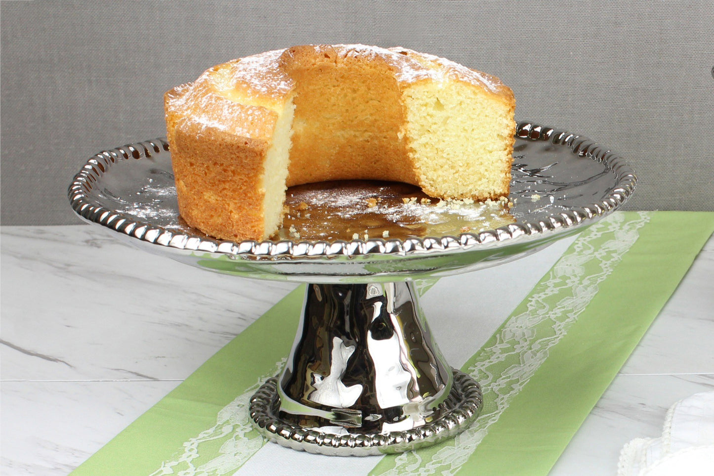 PAMPA BAY ROUND CAKE STAND