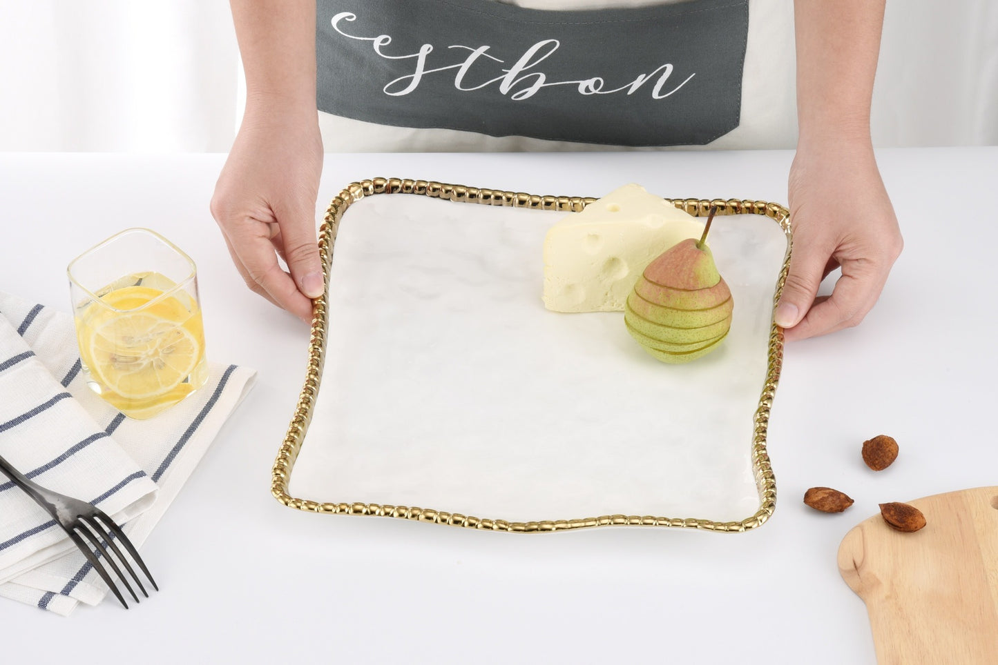 PAMPA BAY SQUARE SERVING PLATTER IN GOLDEN SALERNO