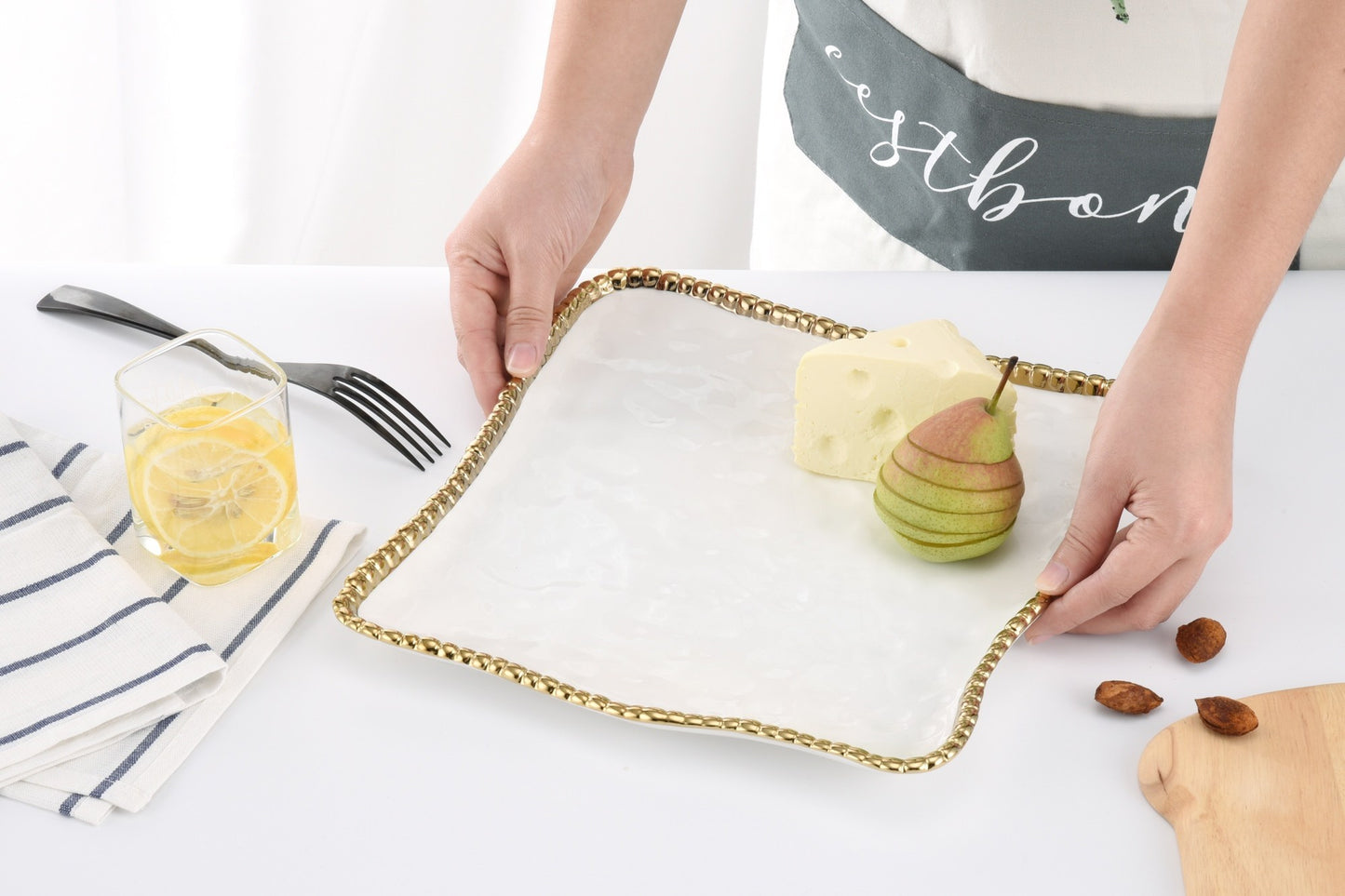 PAMPA BAY SQUARE SERVING PLATTER IN GOLDEN SALERNO