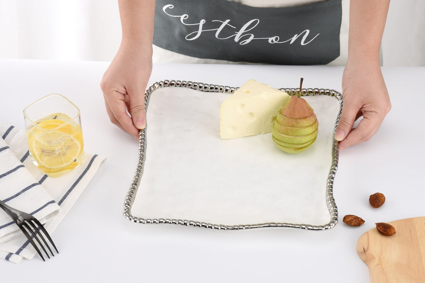 PAMPA BAY SQUARE SERVING PLATTER IN WHITE