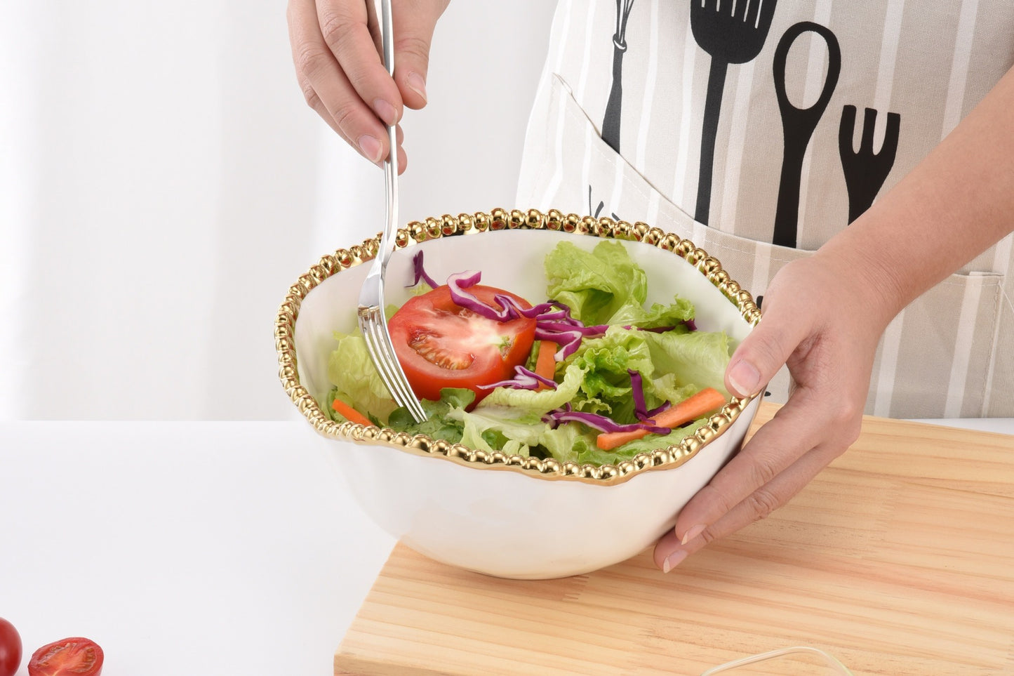 PAMPA BAY MEDIUM SALAD BOWL IN GOLDEN SALERNO