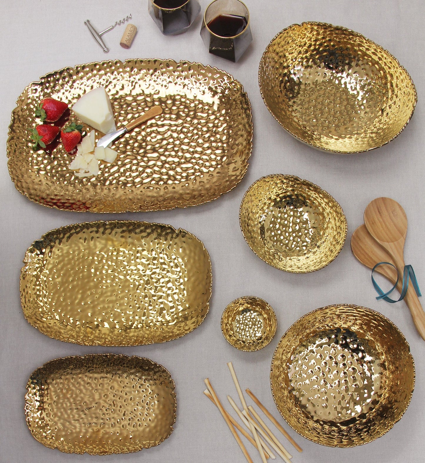 PAMPA BAY SMALL, GOLD OVAL BOWL
