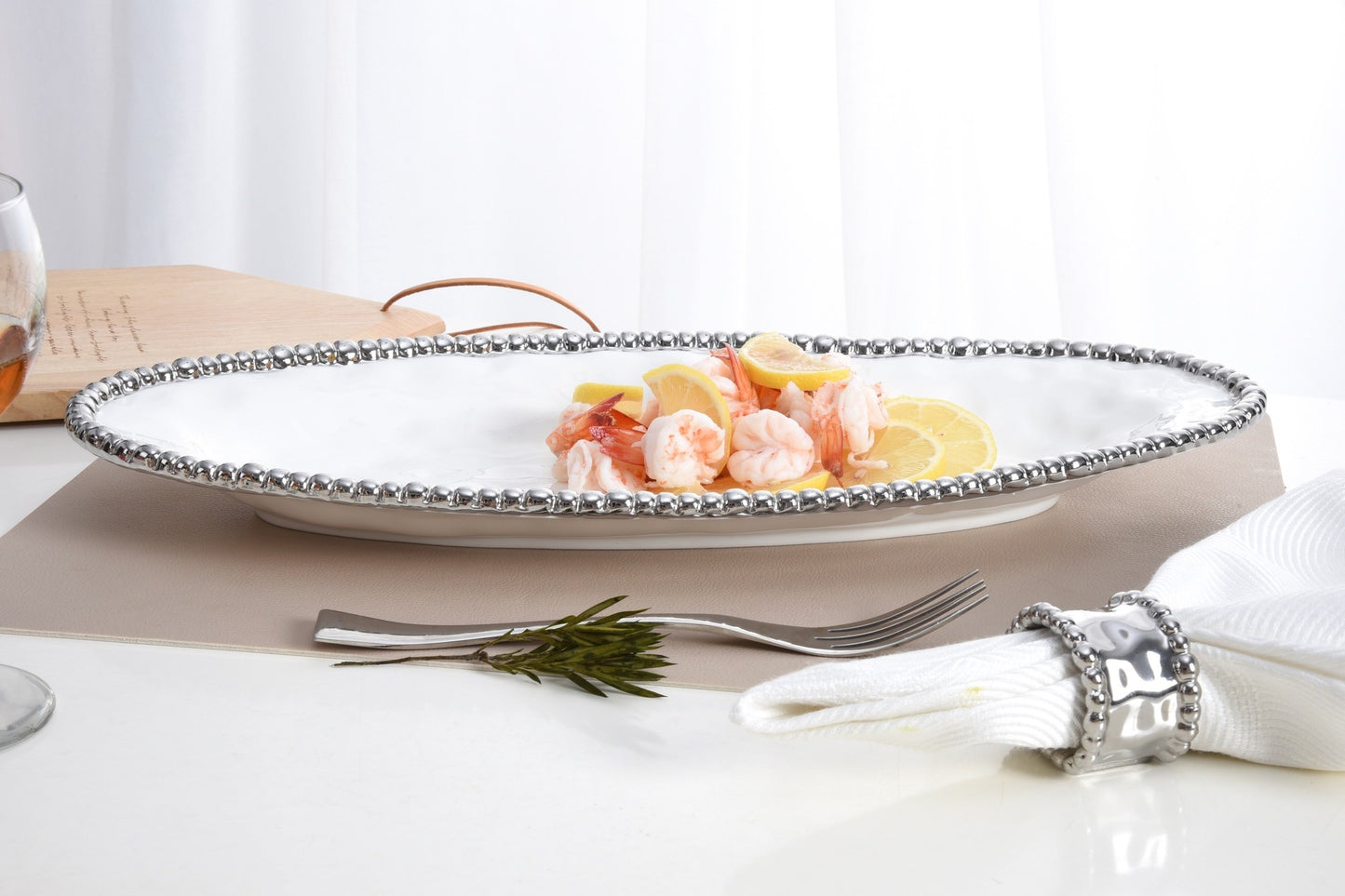 PAMPA BAY OVAL SERVING PIECE