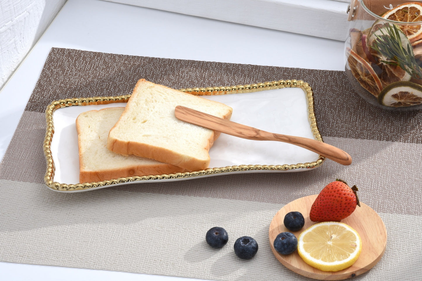 PAMPA BAY SMALL RECTANGULAR TRAY GOLDEN SALERNO