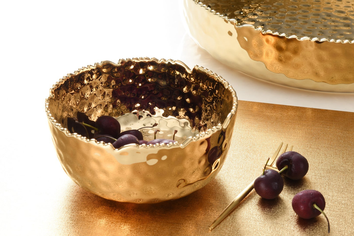 Pampa Bay Gold Medium Round Bowl