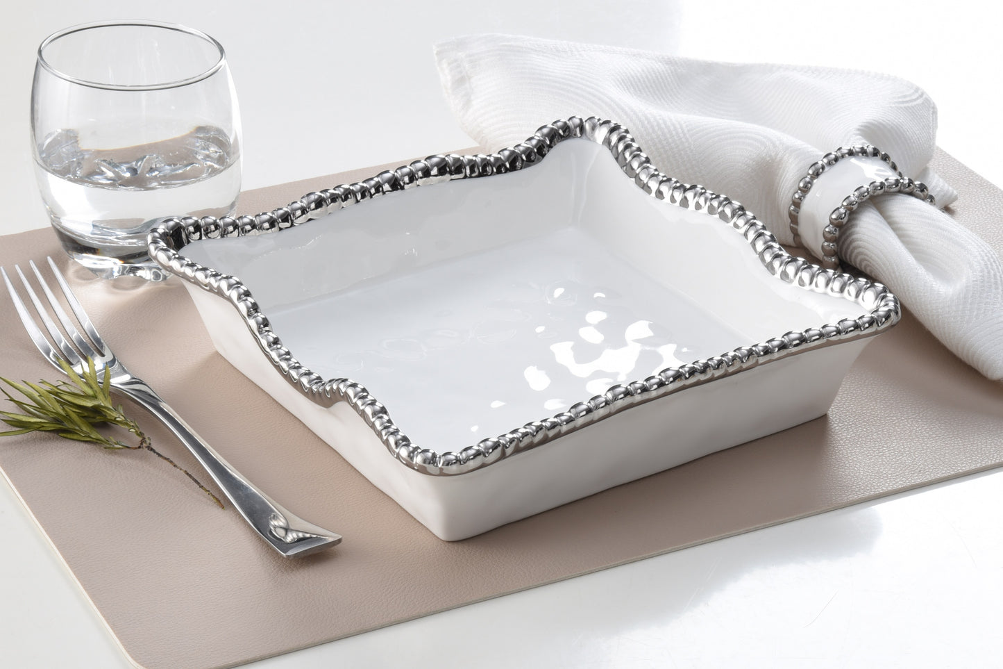 PAMPA BAY LUNCHEON NAPKIN HOLDER IN SILVER